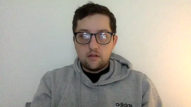 Snapshot of Milflover96 chatting on 02-15-25, 04:34 Milflover96 online show from 02-15-25, 04:34