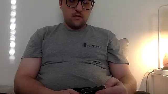 Snapshot of Milflover96 chatting on 02-17-25, 10:36 Milflover96 online show from 02-17-25, 10:36