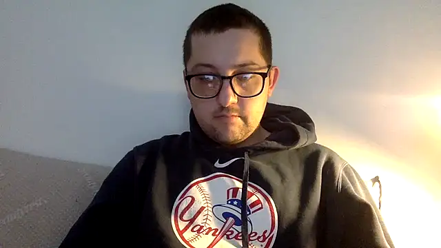 Snapshot of Milflover96 chatting on 02-22-25, 09:48 Milflover96 online show from 02-22-25, 09:48