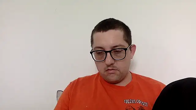 Snapshot of Milflover96 chatting on 02-23-25, 07:49 Milflover96 online show from 02-23-25, 07:49