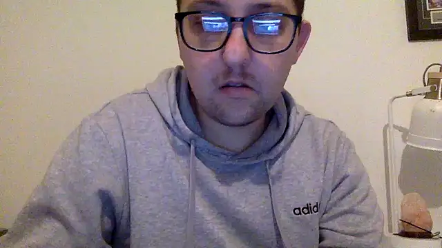 Snapshot of Milflover96 chatting on 02-25-25, 04:14 Milflover96 online show from 02-25-25, 04:14