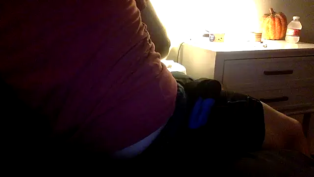 Snapshot of Milflover96 chatting on 02-26-25, 05:09 Milflover96 online show from 02-26-25, 05:09