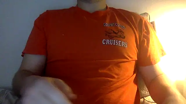 Snapshot of Milflover96 chatting on 03-03-25, 04:03 Milflover96 online show from 03-03-25, 04:03