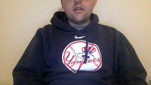 Snapshot of Milflover96 chatting on 03-05-25, 12:49 Milflover96 online show from 03-05-25, 12:49