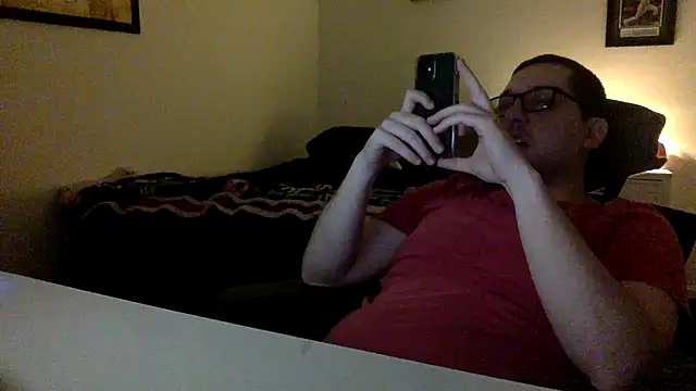 Snapshot of Milflover96 chatting on 03-06-25, 03:02 Milflover96 online show from 03-06-25, 03:02