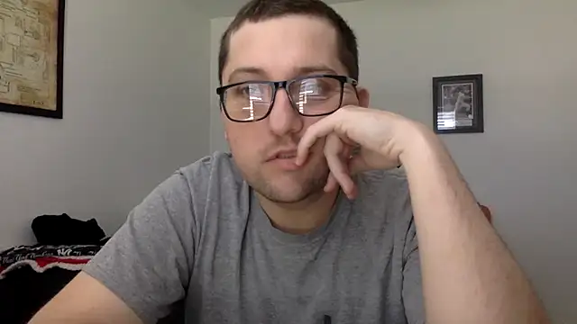 Snapshot of Milflover96 chatting on 03-06-25, 06:26 Milflover96 online show from 03-06-25, 06:26