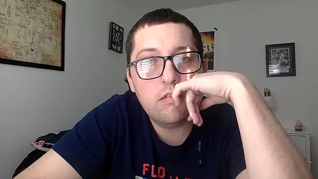 Snapshot of Milflover96 chatting on 03-21-25, 10:39 Milflover96 online show from 03-21-25, 10:39