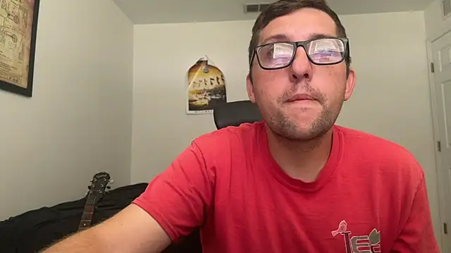 Snapshot of Milflover96 chatting on 09-23-25, 06:00 Milflover96 online show from 09-23-25, 06:00