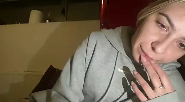 sarrah rossy online show from 02-16-25, 10:21