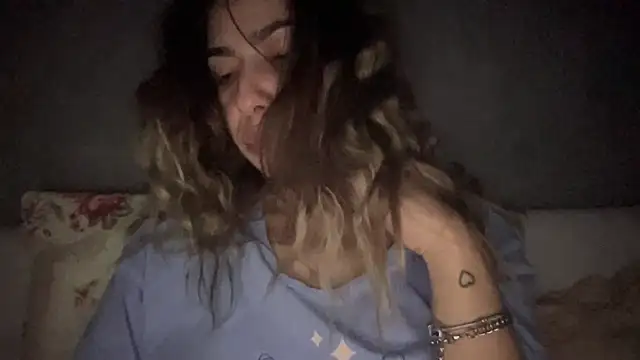 sarrah rossy online show from 12-17-25, 09:10