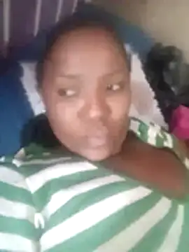 Snapshot of Coco_Nile chatting on 06-26-26, 02:32 Coco Nile online show from 06-26-26, 02:32