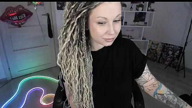 HoneySallyMoore online show from 03-27-26, 06:18