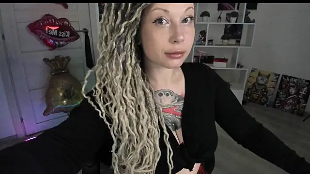 HoneySallyMoore online show from 06-13-26, 07:34