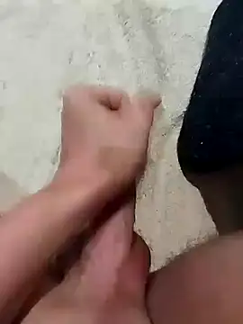 jojolecochon1 online show from 03-11-25, 04:29