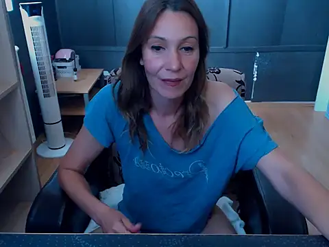 hannaha online show from 06-04-26, 11:49