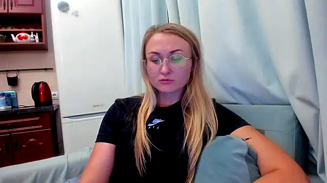 your Goddess Eva online show from 09-12-25, 06:41