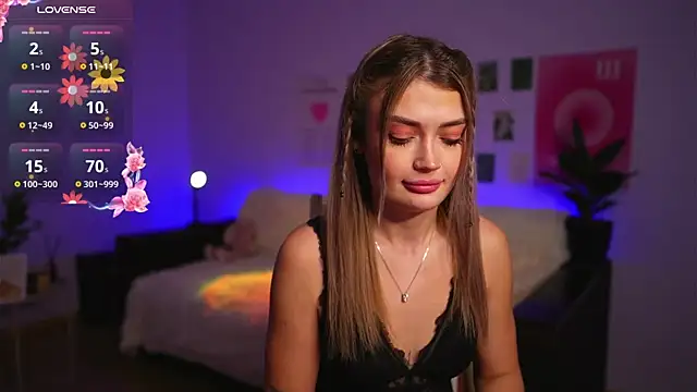 Snapshot of BellaSway chatting on 03-20-25, 10:21 BellaSway online show from 03-20-25, 10:21