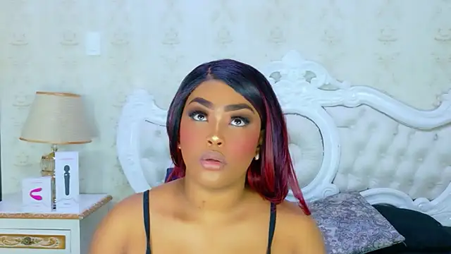 TianahGlow online show from 12-22-25, 08:50