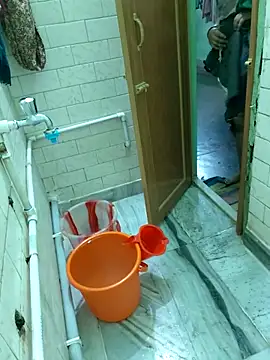 Snapshot of Lizza_boudi chatting on 10-15-25, 03:28 Lizza boudi online show from 10-15-25, 03:28