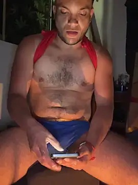 Snapshot of Brunohorny@xh chatting on 05-28-26, 08:33 Brunohornyxh online show from 05-28-26, 08:33