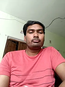 Snapshot of ccuteboyyyy chatting on 10-12-25, 04:33 ccuteboyyyy online show from 10-12-25, 04:33