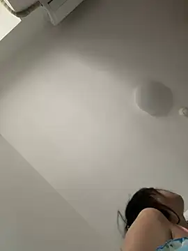 Snapshot of jinj-a chatting on 02-18-25, 04:04 jinj-a online show from 02-18-25, 04:04