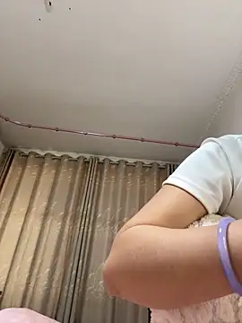 Snapshot of jinj-a chatting on 03-14-25, 02:53 jinj-a online show from 03-14-25, 02:53