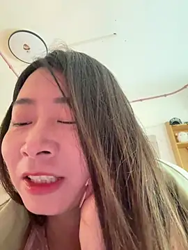 Snapshot of jinj-a chatting on 03-17-25, 03:25 jinj-a online show from 03-17-25, 03:25