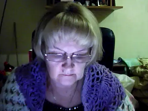 Snapshot of Violet5364 chatting on 02-16-25, 05:15 Violet5364 online show from 02-16-25, 05:15
