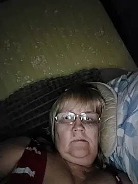 Snapshot of Violet5364 chatting on 05-30-26, 07:44 Violet5364 online show from 05-30-26, 07:44