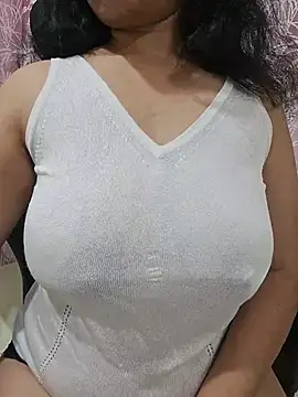 Jassi Does online show from 11-16-25, 01:49