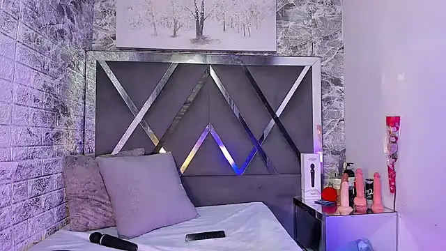 EvansDarling online show from 02-14-26, 02:25