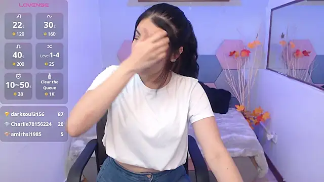 Snapshot of Lana_Pearce chatting on 03-21-25, 06:29 Lana Pearce online show from 03-21-25, 06:29