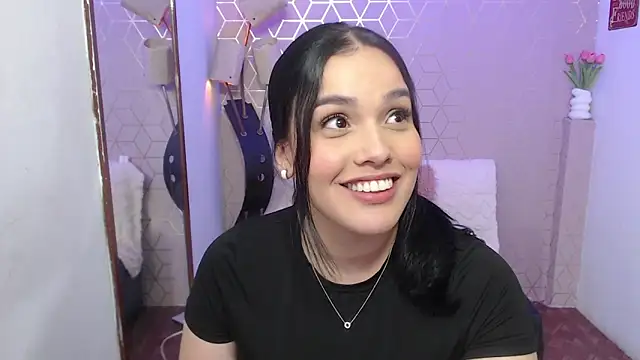 Snapshot of Lana_Pearce chatting on 11-18-25, 10:25 Lana Pearce online show from 11-18-25, 10:25