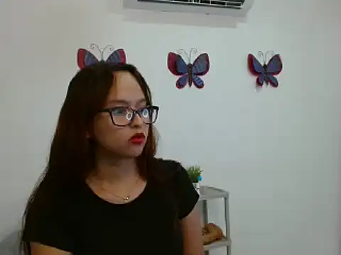 Emilybateee online show from 03-07-25, 08:11