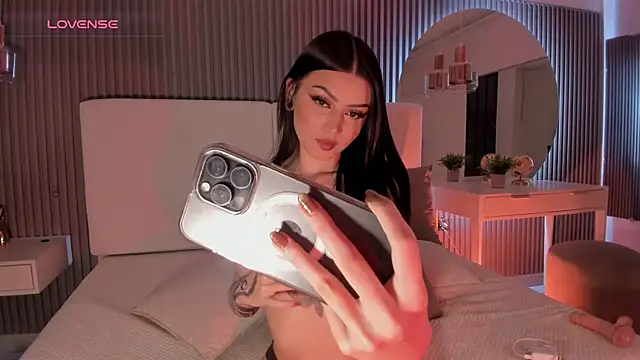 Giselle royy online show from 11-13-25, 08:19