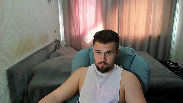 Snapshot of Vladik_b chatting on 07-10-26, 09:01 Vladik b online show from 07-10-26, 09:01