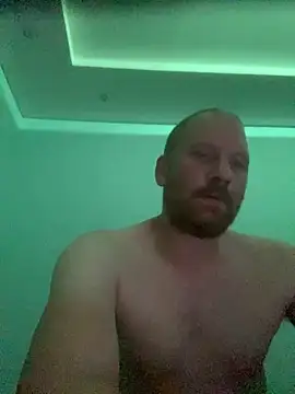 Snapshot of Krzysiekg123 chatting on 10-20-25, 09:48 Krzysiekg123 online show from 10-20-25, 09:48