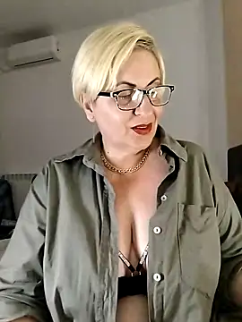 Snapshot of Pumabionda chatting on 05-14-26, 08:48 Pumabionda online show from 05-14-26, 08:48