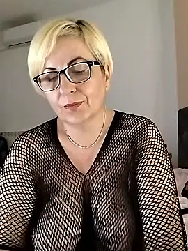 Snapshot of Pumabionda chatting on 05-27-26, 09:45 Pumabionda online show from 05-27-26, 09:45
