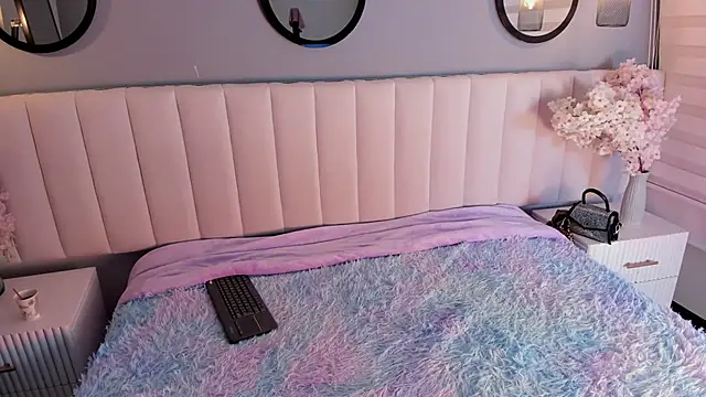 alice lodge online show from 12-01-25, 03:22