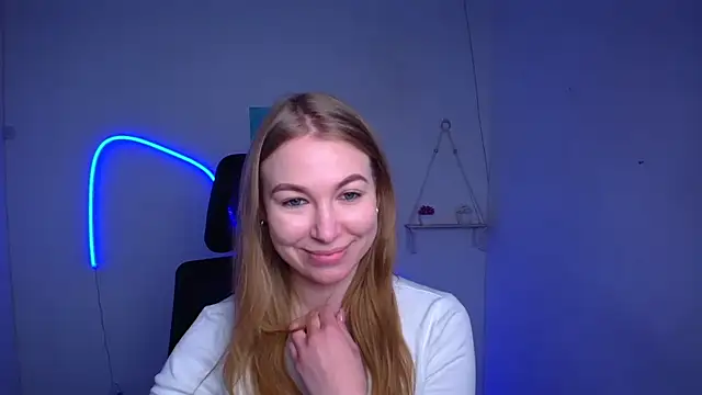 Snapshot of Dana_flowers chatting on 02-02-26, 06:34 Dana flowers online show from 02-02-26, 06:34