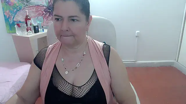 Snapshot of leonela_69 chatting on 10-12-25, 03:27 leonela 69 online show from 10-12-25, 03:27