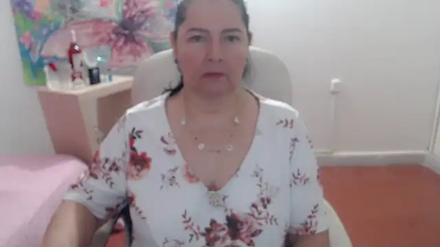 Snapshot of leonela_69 chatting on 10-13-25, 02:11 leonela 69 online show from 10-13-25, 02:11