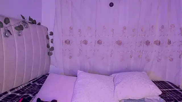 purplelilith3 online show from 02-10-26, 03:32