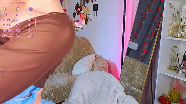 Caroline  Brown online show from 03-18-26, 05:54