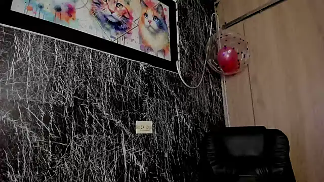 Snapshot of Bellota_Girl chatting on 02-26-25, 08:54 Bellota Girl online show from 02-26-25, 08:54