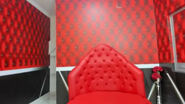 Layla palmer online show from 02-13-25, 10:23