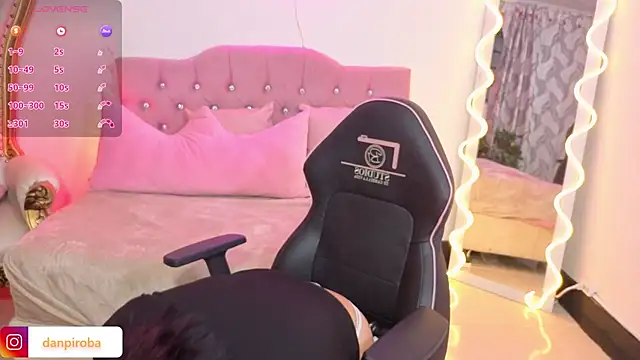 LUDO KITTY TAY online show from 10-15-25, 04:01