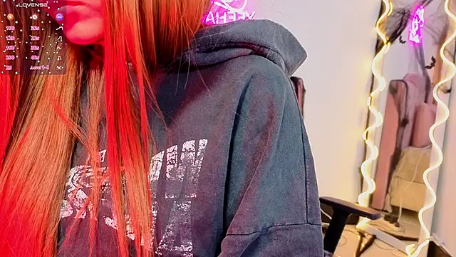 LUDO KITTY TAY online show from 10-29-25, 03:09